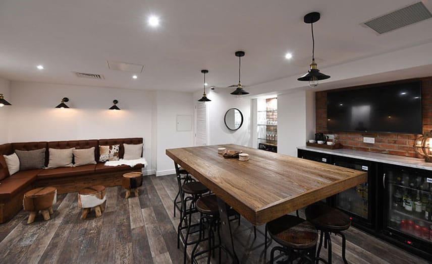 Bar 11